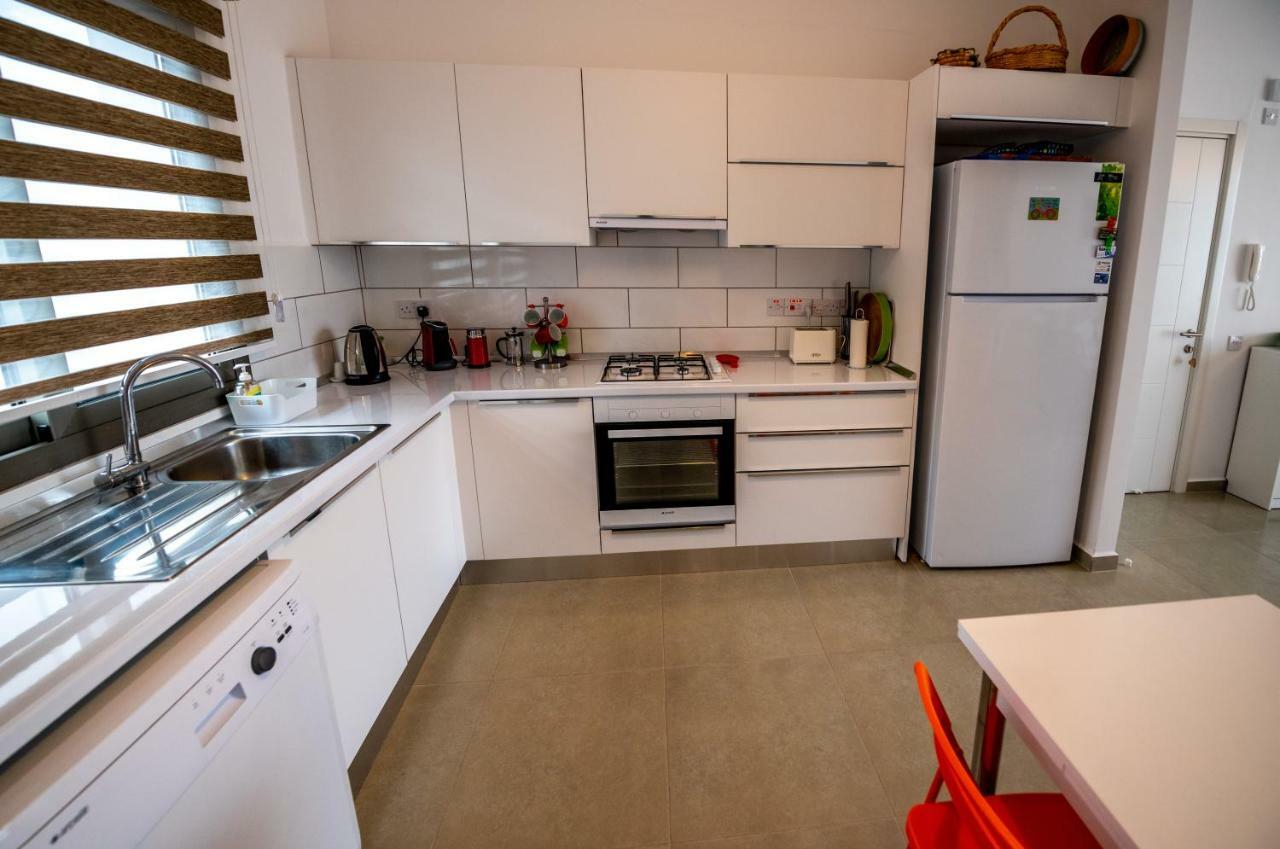 Milos Park Home - Alsancak Karavas  Екстер'єр фото